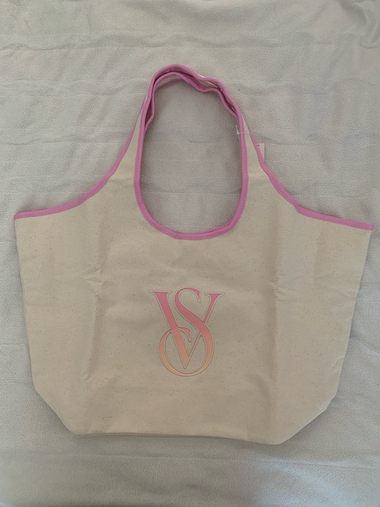 Victoria's Secret Handbags - NWT Victoria’s Secret Ombré Monogram Logo Tote Bag